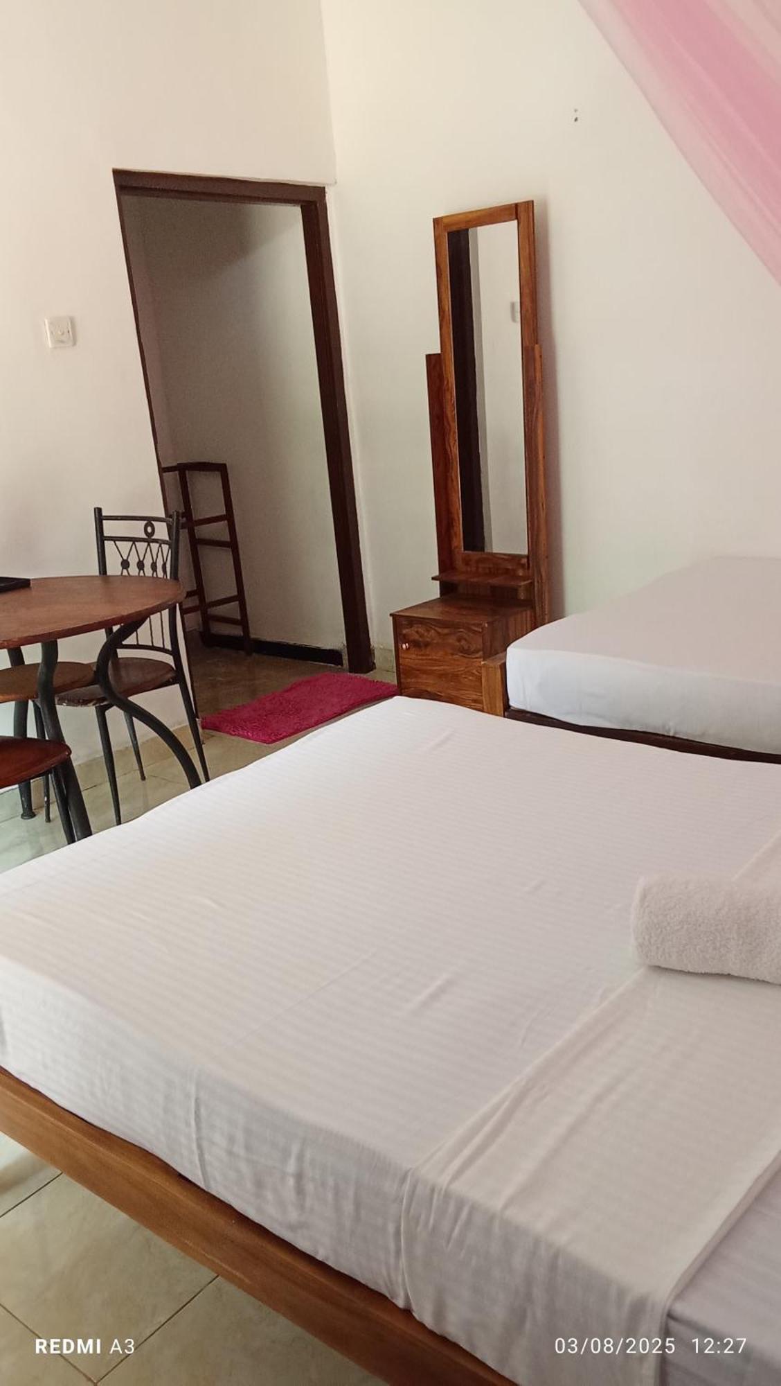 Sidhangana Home Stay アヌラーダプラ 部屋 写真